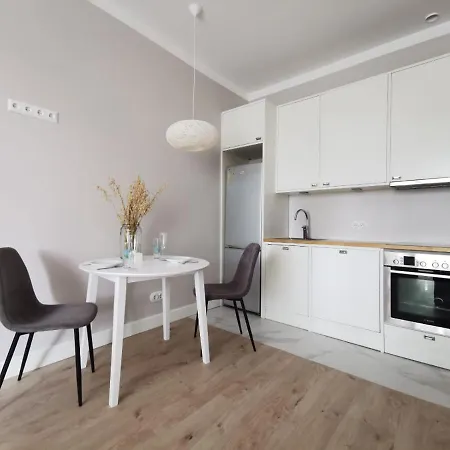 Huoneisto Tolstoi Scandinavian 1 Bedroom + Free Parking Tartto